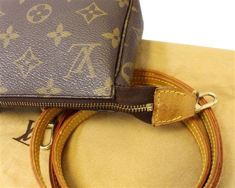 lv 信封包|Pochette Accessoires Monogram .